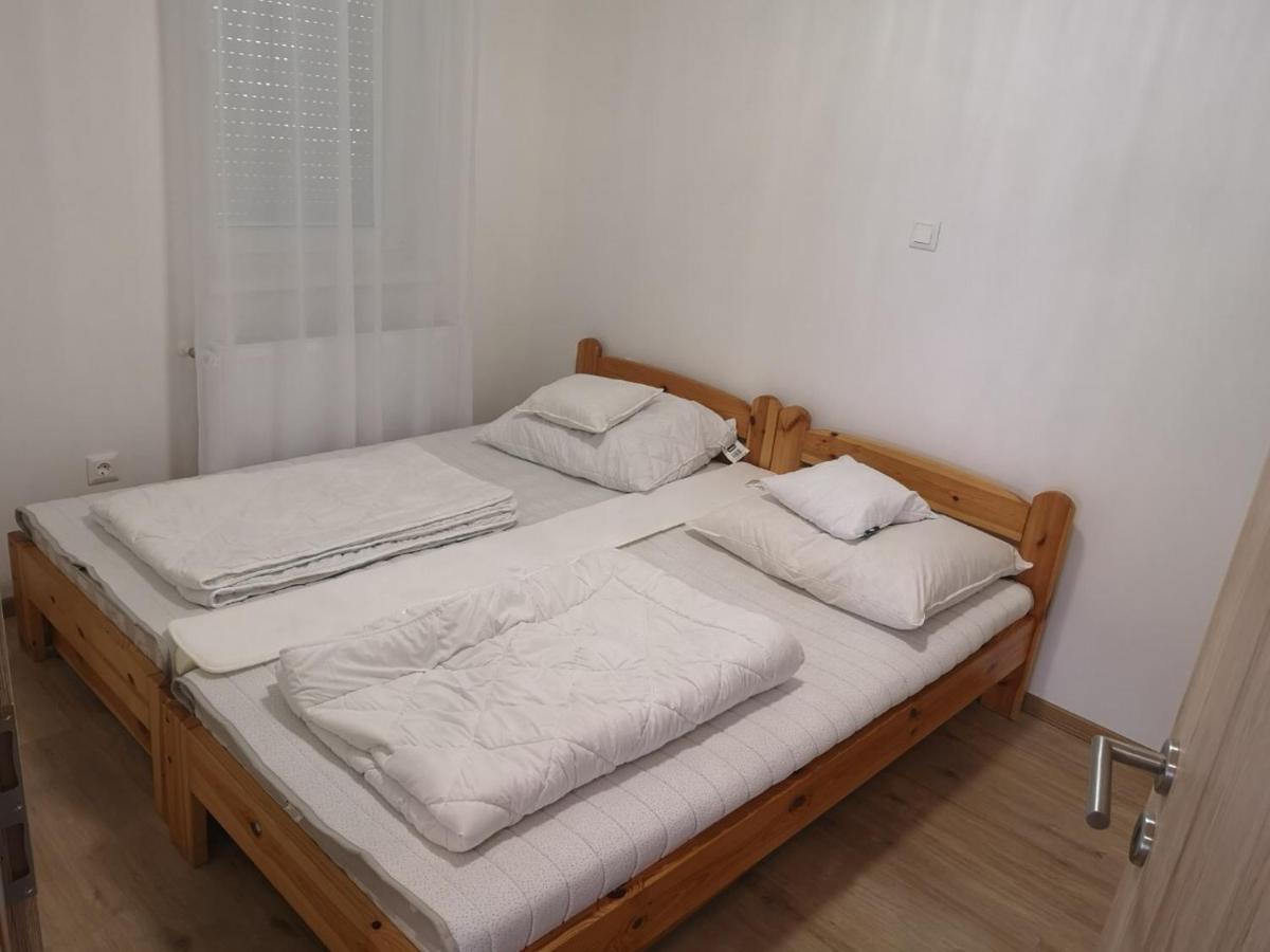 Nella Apartman Apartment Siofok Ngoại thất bức ảnh