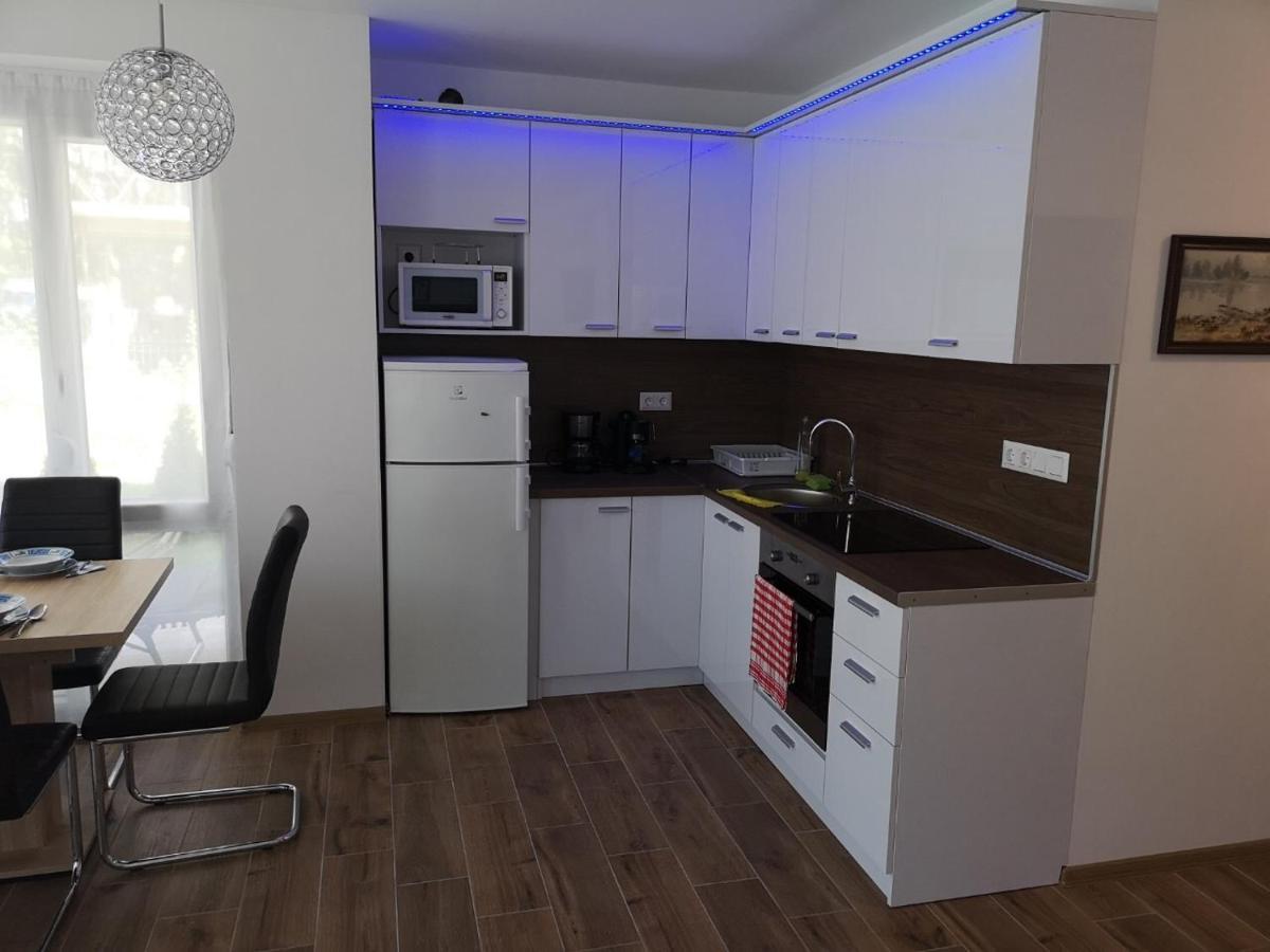 Nella Apartman Apartment Siofok Ngoại thất bức ảnh